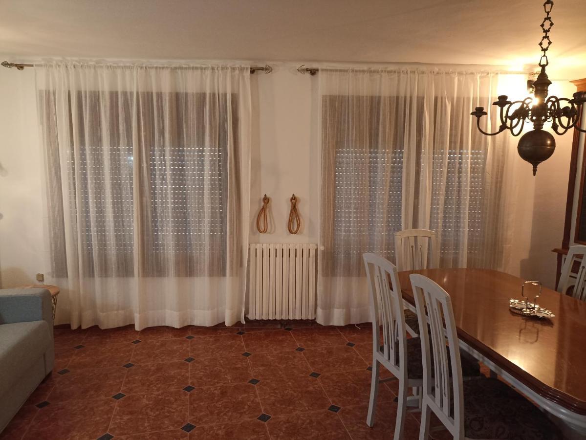 Apartamento A Los Pies Del Rio Ebro Miravet Exterior photo